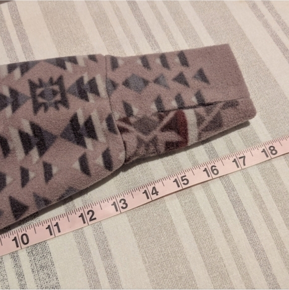 Avalanche Aztec Print Sherpa Lined Fleece - Picture 10 of 10